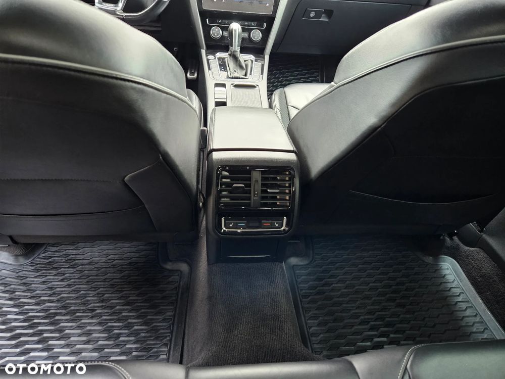 Volkswagen Arteon 2.0 TDI SCR DSG R-Line Edition - 17