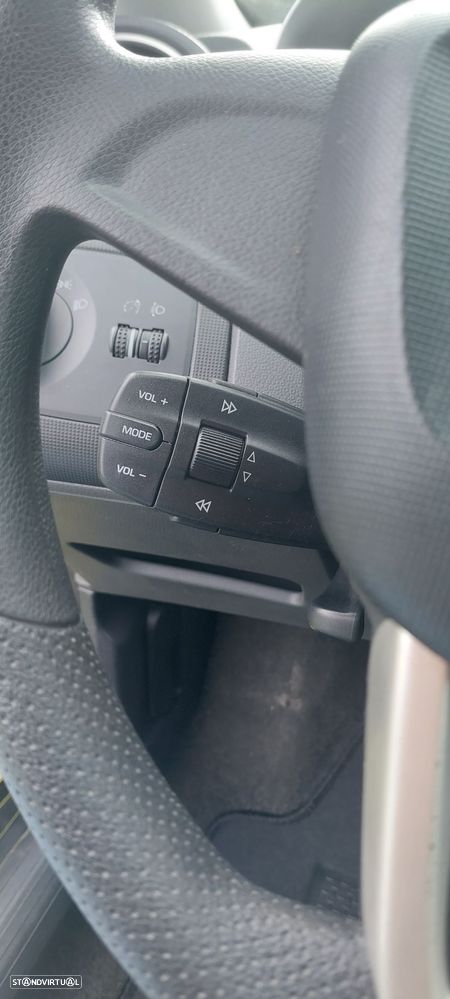 SEAT Ibiza 1.6 TDI Sport DPF - 21