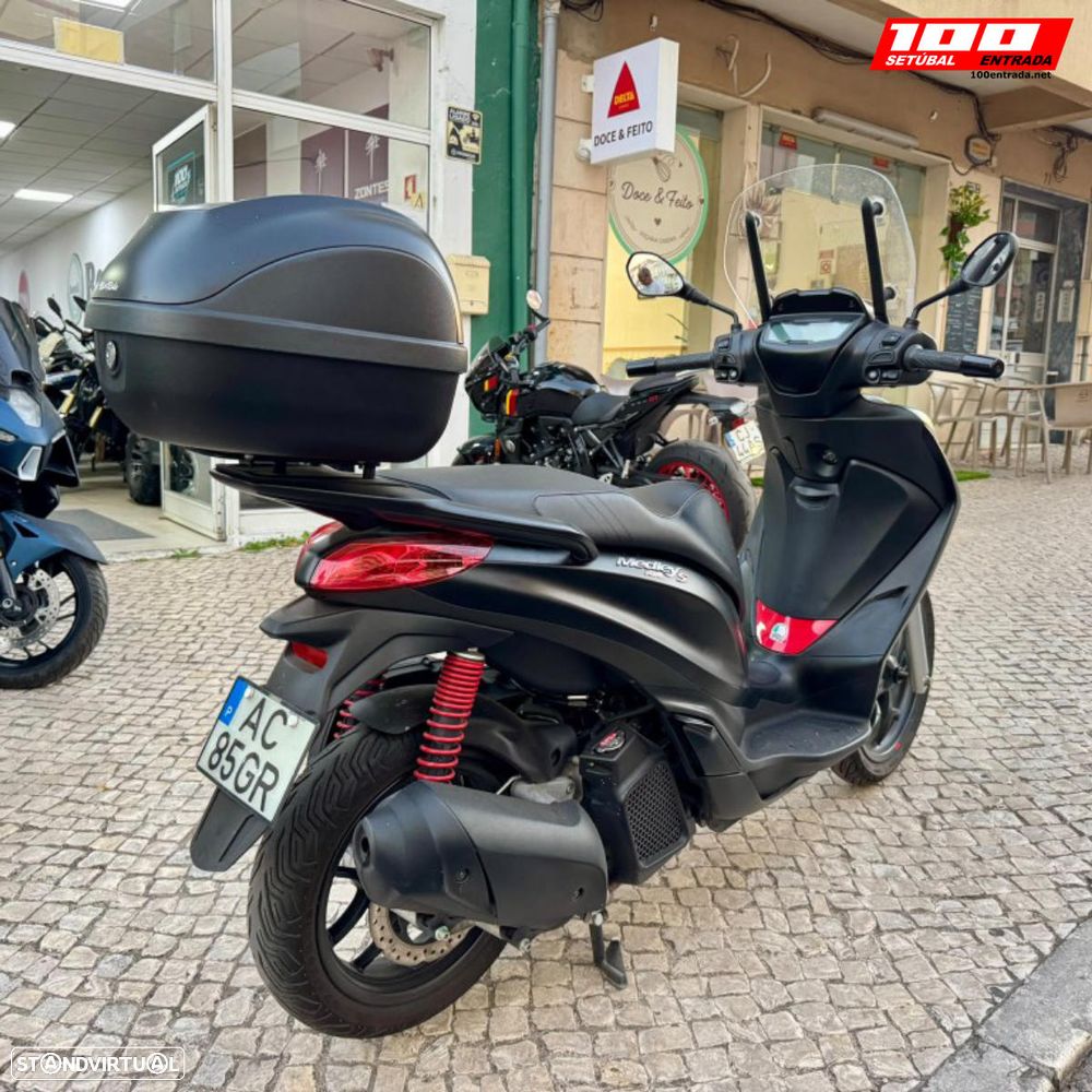 Piaggio Medley 125 - 18