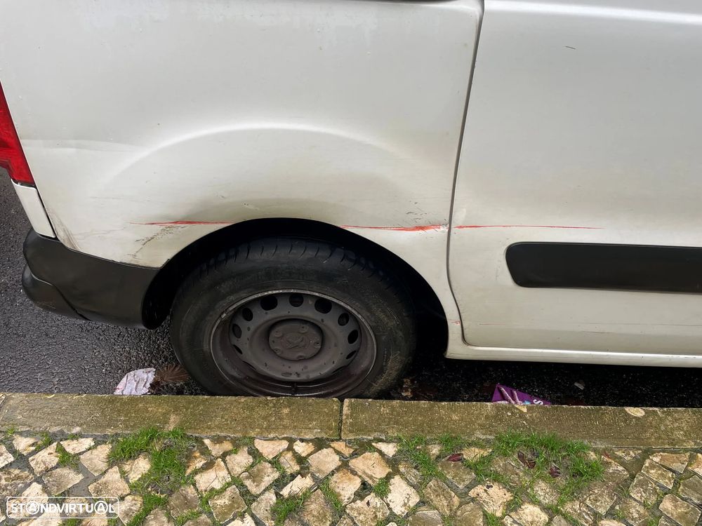 Peugeot PARTNER 1.6 BlueHDi Confort - Pack Office - 16