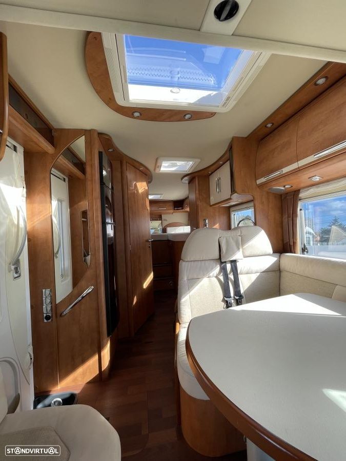 Carthago C-Tourer Camas gémeas e basculante - 21