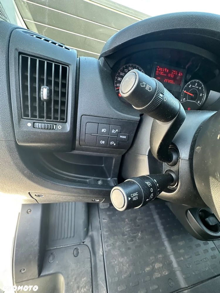 Peugeot BOXER - 21