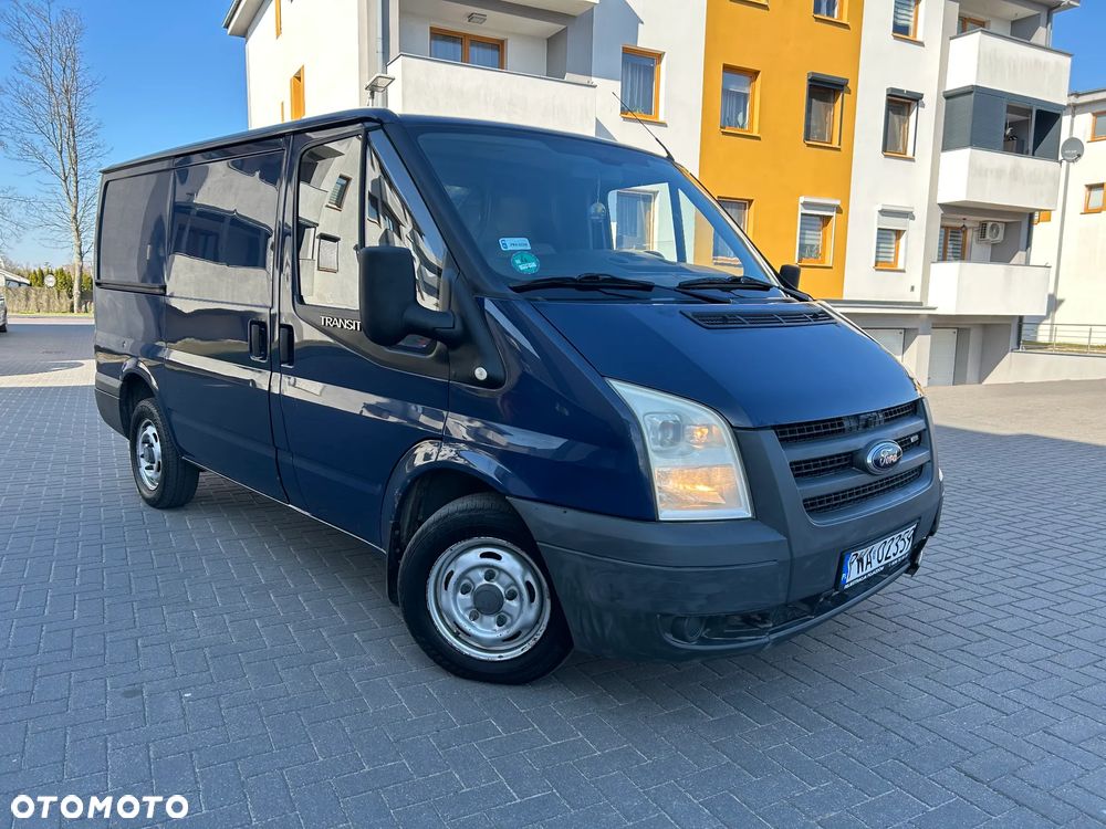 Ford Transit - 1