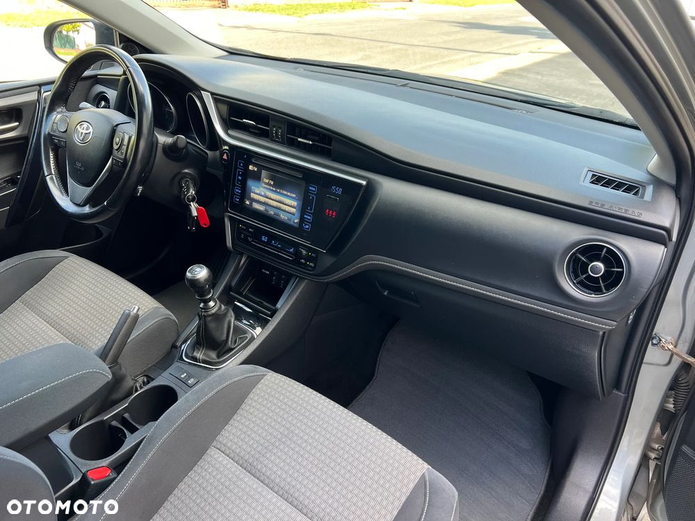 Toyota Auris 1.2 Turbo Edition S+ - 26