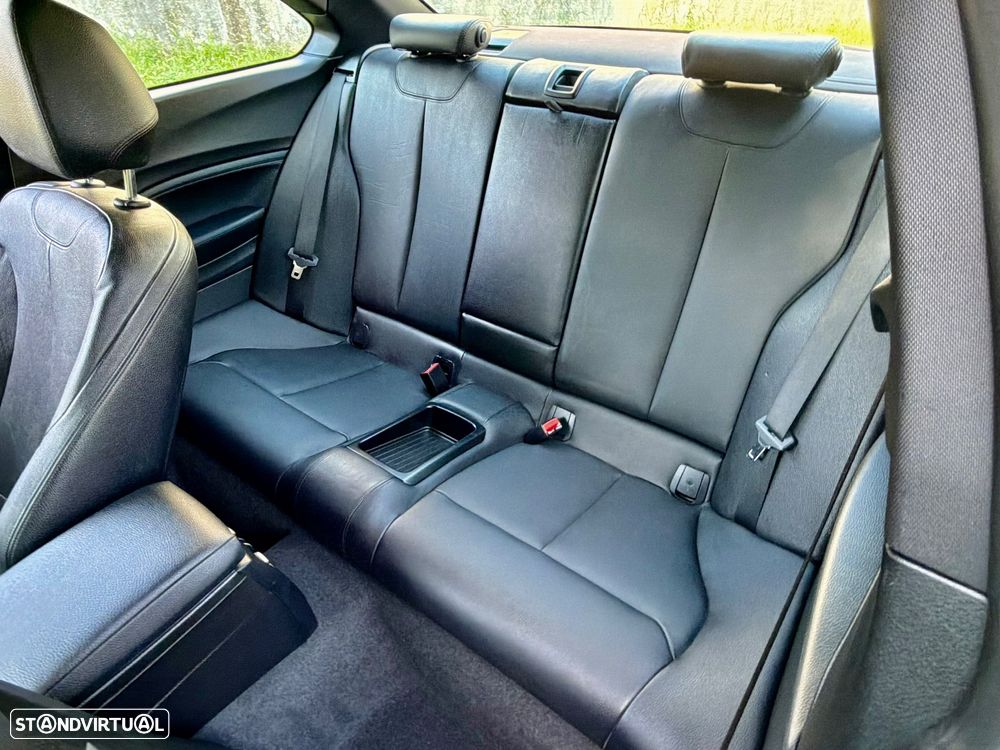 BMW 220 d Coupe Pack M Auto - 12