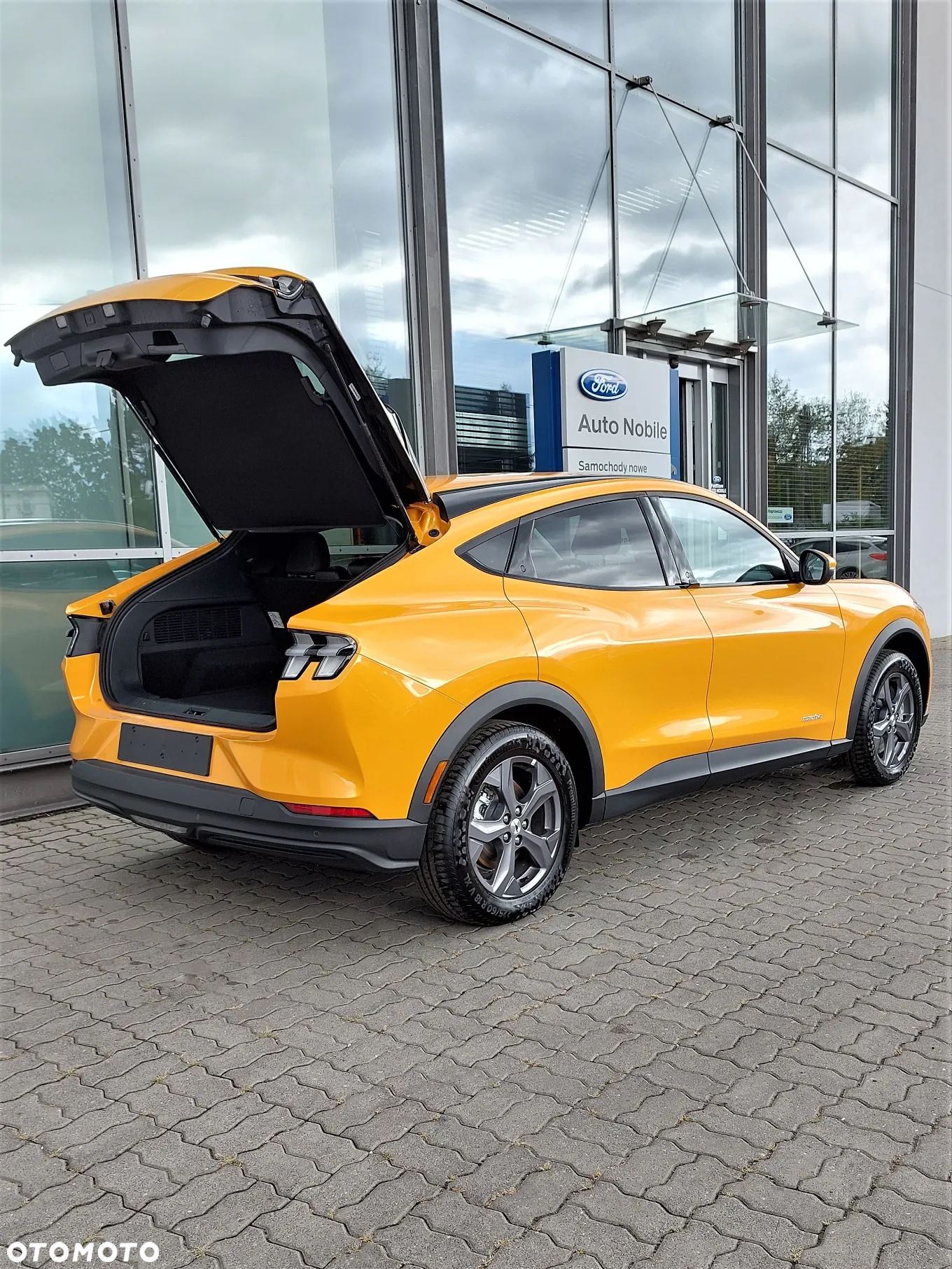 Ford Mustang Mach-E 75kWh RWD - 10
