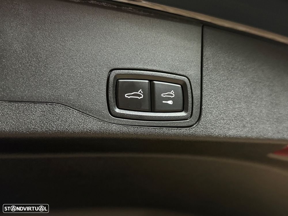 Porsche Taycan Sport Turismo GTS - 12