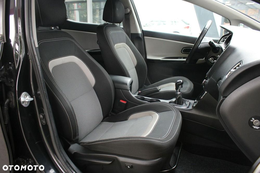 Kia Ceed 1.4 CVVT Dream-Team Edition - 9