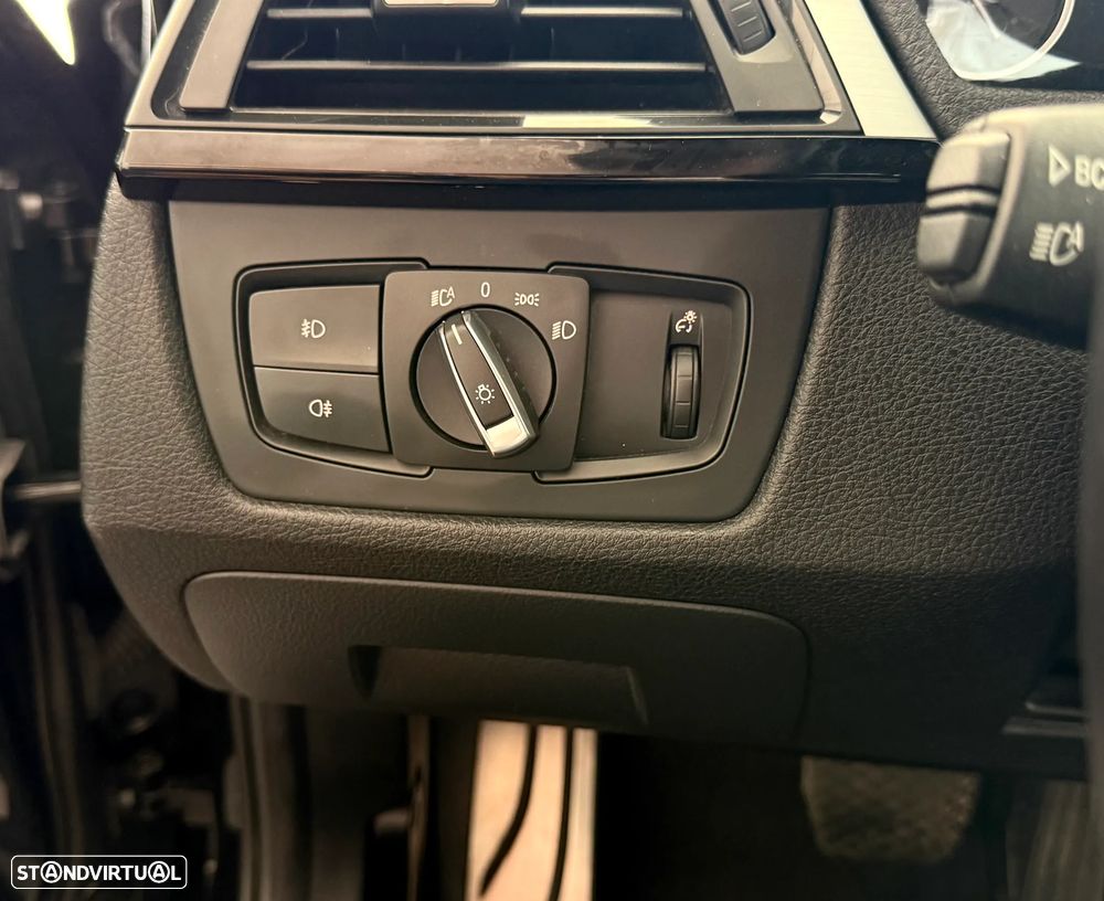BMW 320 d Auto Pack M - 21