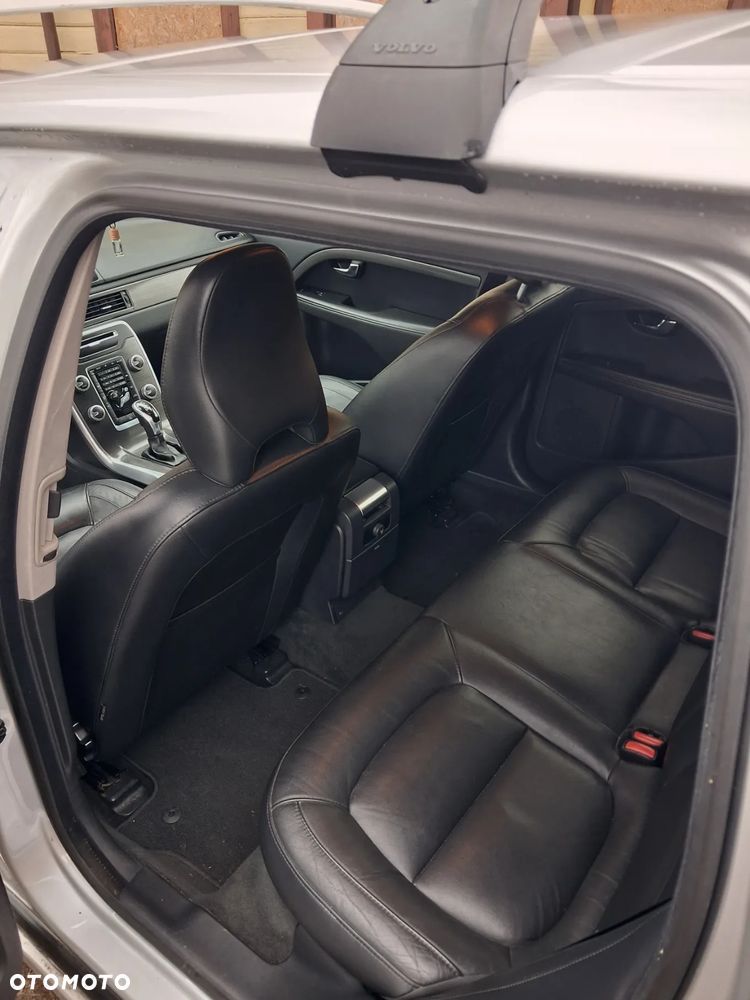 Volvo V70 T5 Geartronic Summum - 17