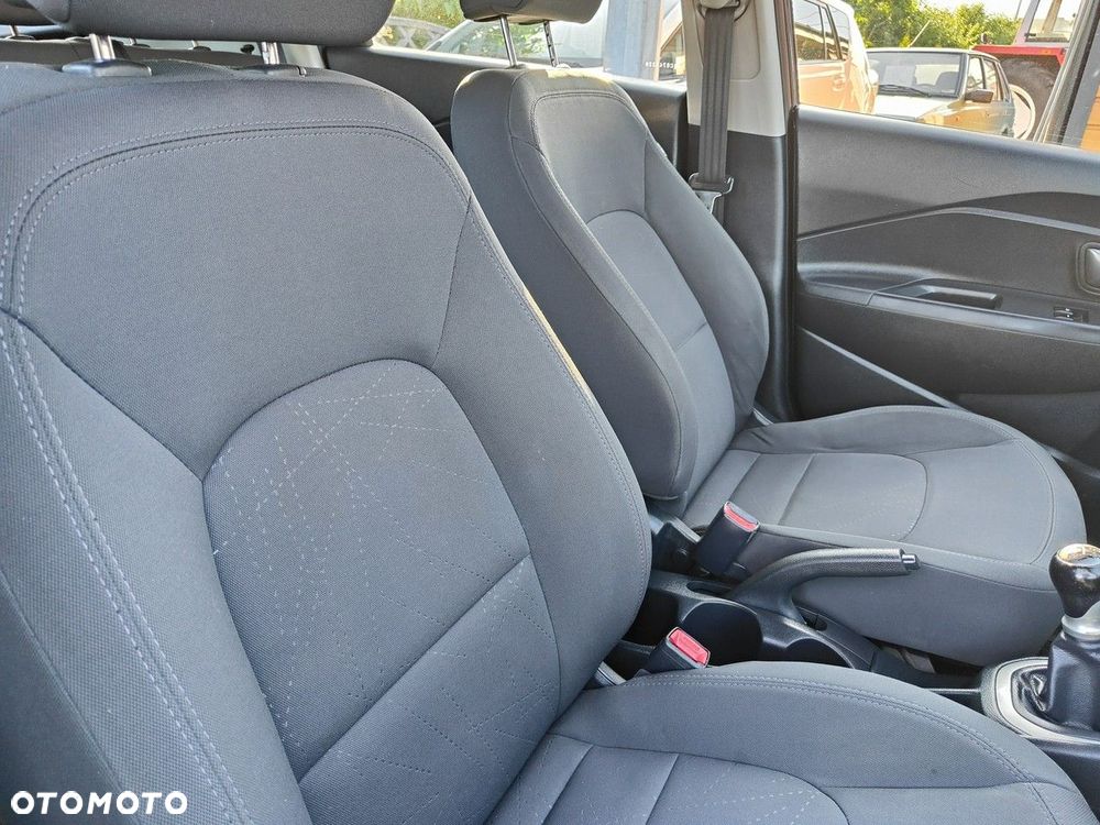 Kia Rio 1.2 Attract - 13