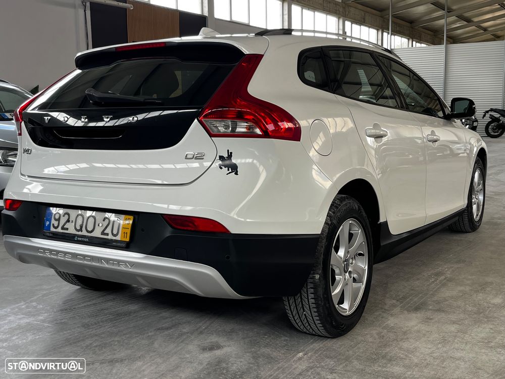 Volvo V40 Cross Country 2.0 D2 Momentum - 5