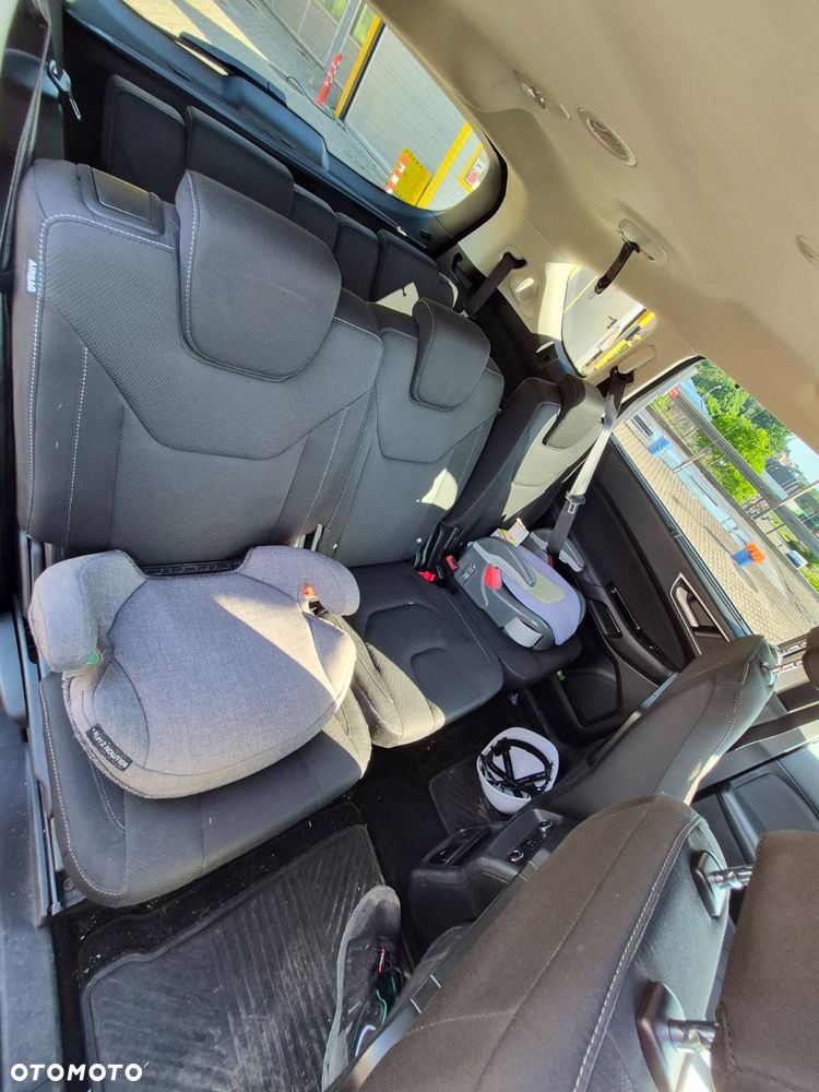 Ford S-Max - 7