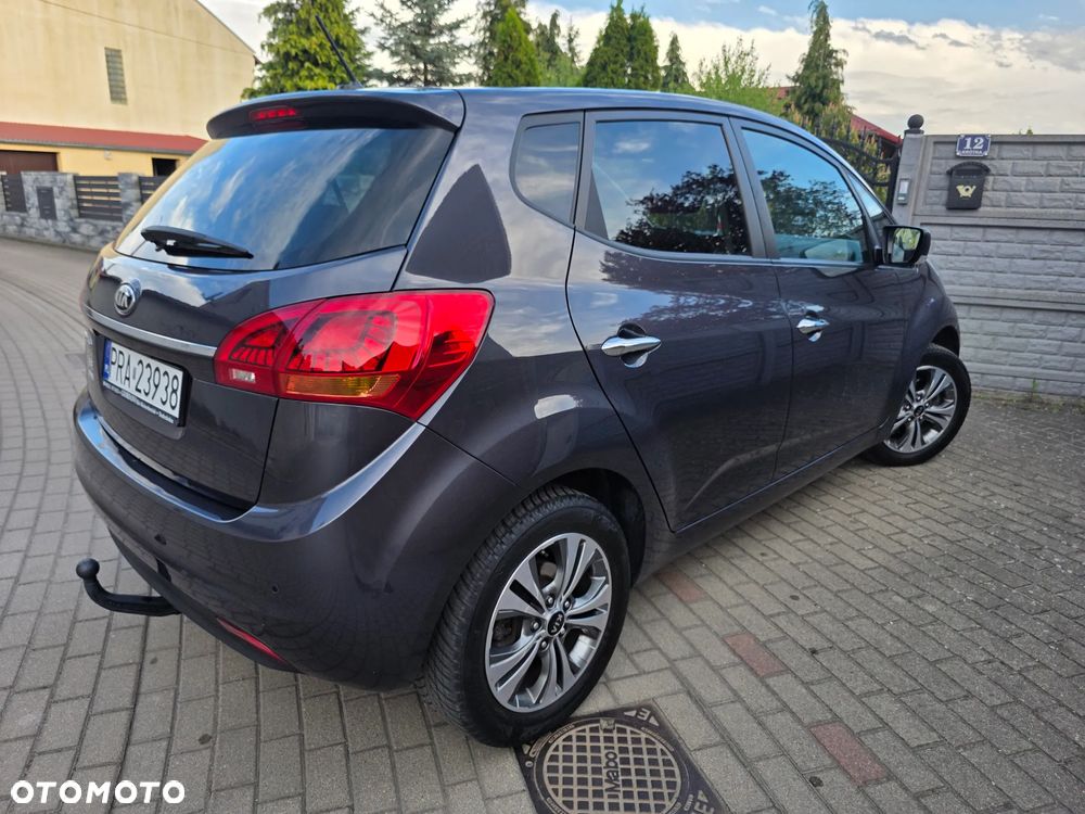 Kia Venga 1.6 CVVT Automatik Dream-Team Edition - 4