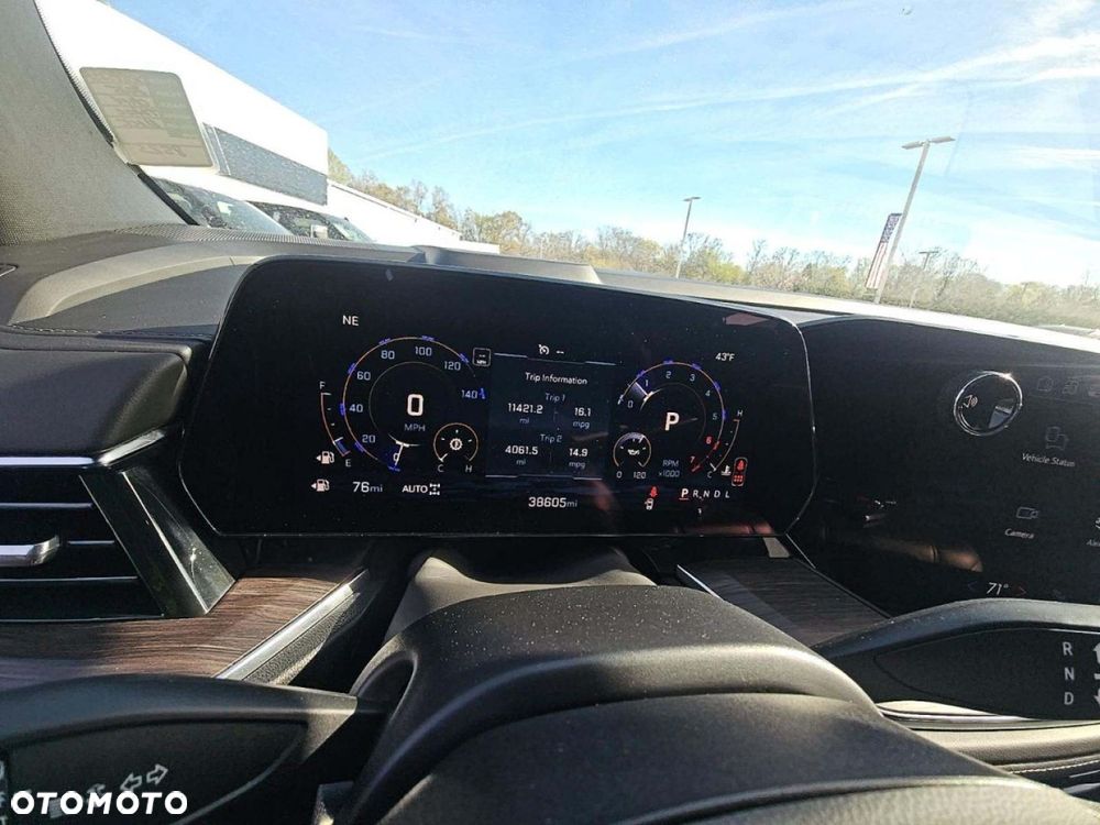 Chevrolet Tahoe - 8
