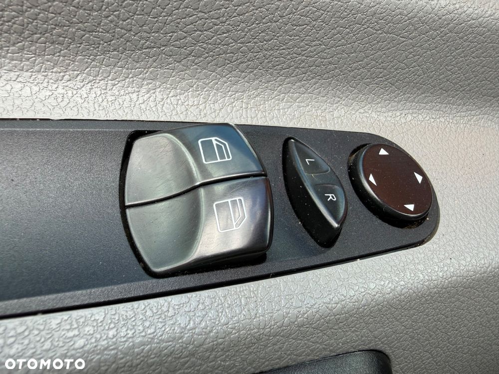 Volkswagen CRAFTER 2.0 tdi TYLKO 169tyś km - 16