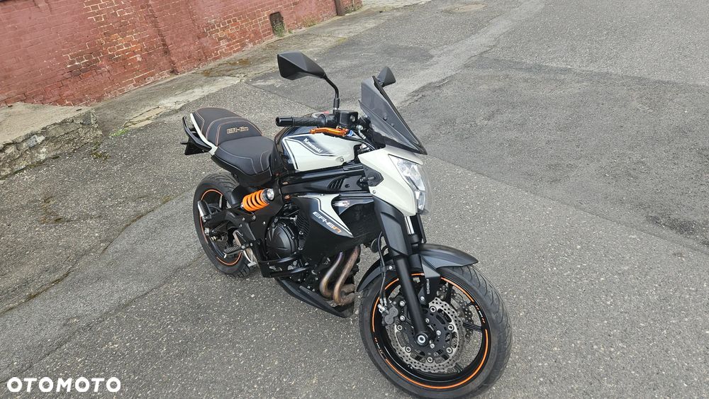 Kawasaki ER - 2