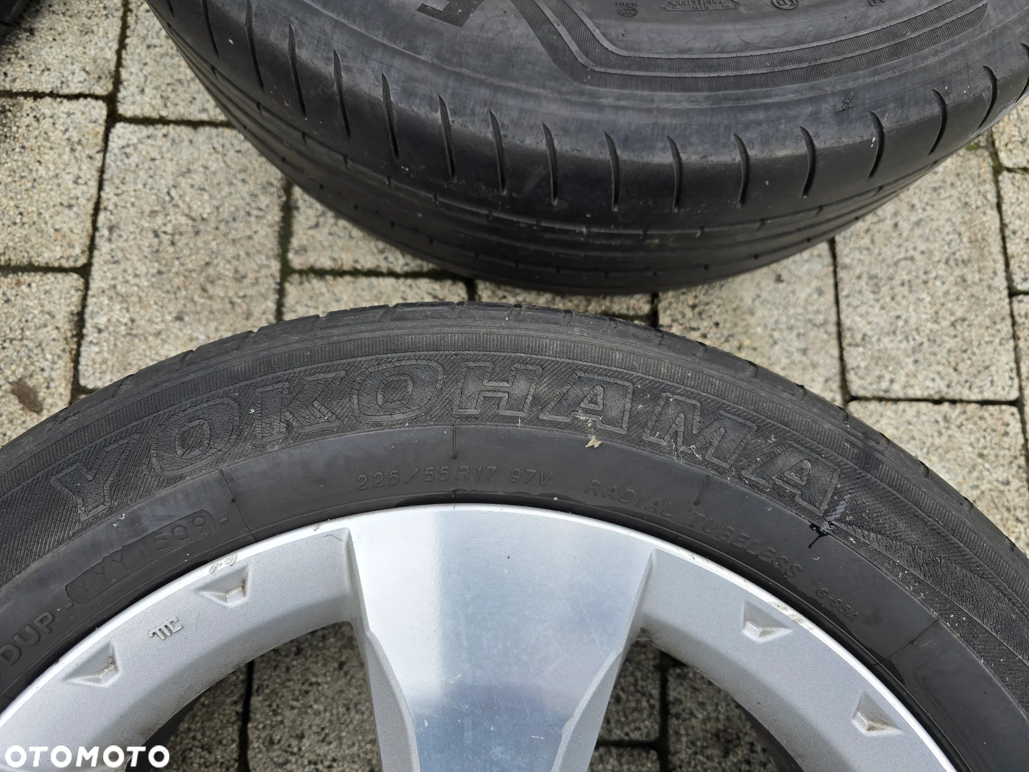 Koła SUBARU Forester SH Outback BR felgi Alumiowe Oryginał 7Jx17 et48 ch 56,1 opony 225/55r17 - 19