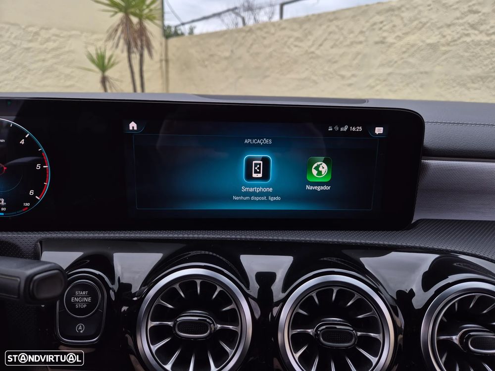 Mercedes-Benz CLA 200 d Shooting Brake AMG Line Aut. - 36