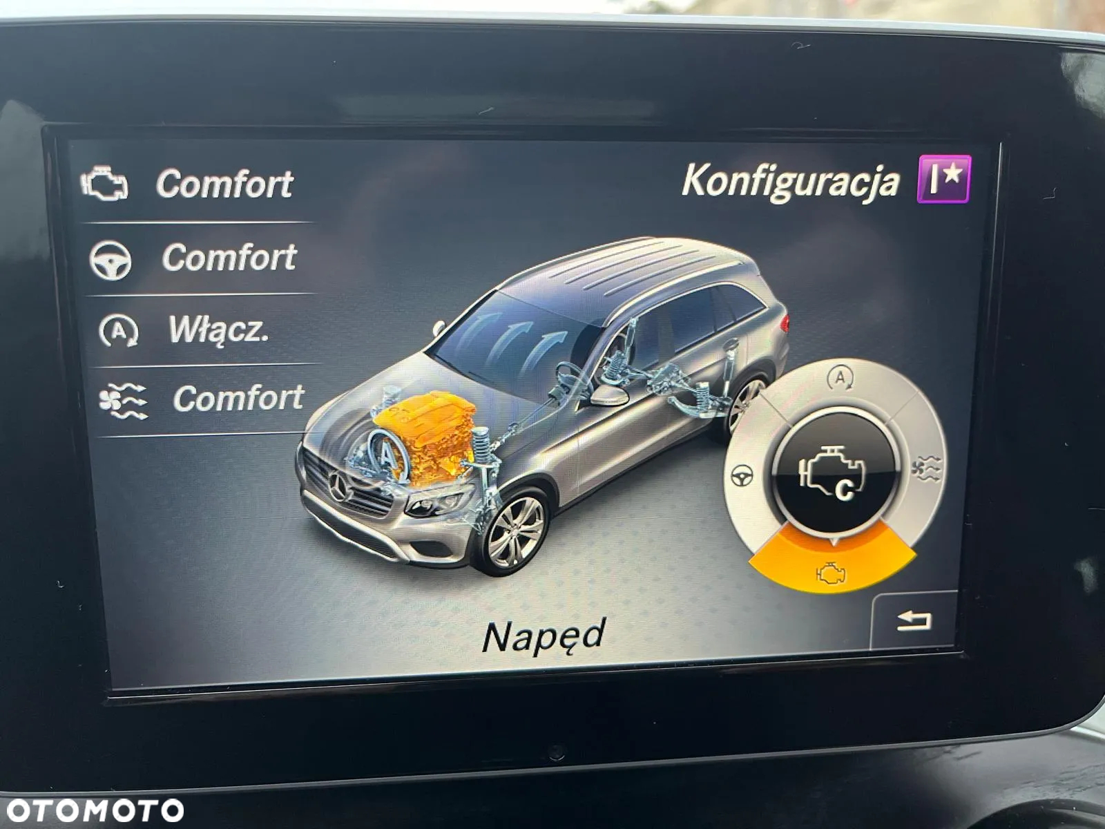 Mercedes-Benz GLC 300 4Matic 9G-TRONIC Exclusive - 29