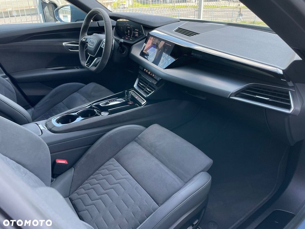 Audi e-tron GT - 23