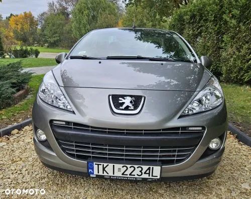 Peugeot 207 CC - 2