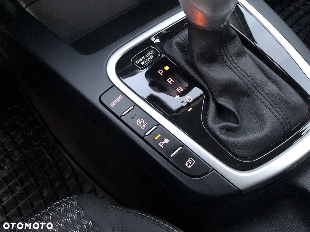 Kia Ceed 1.5 T-GDI L Business Line DCT - 21