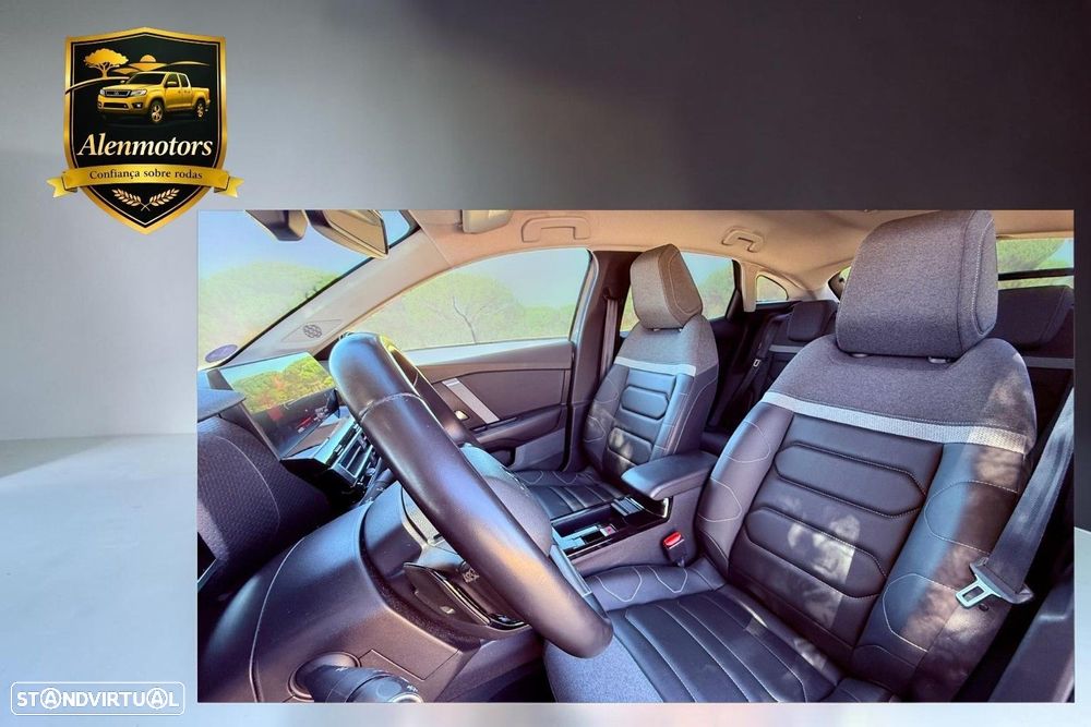 Citroën C4 1.2 PureTech Shine Pack EAT8 - 37