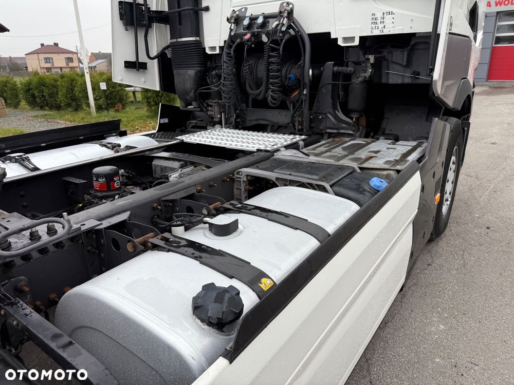 Renault T480 / DUŻA KABINA / 638 TKM / PEŁNE SPOILERY / 2 ZBIORNIKI / SPROWADZONA / STAN BDB / / / - 13