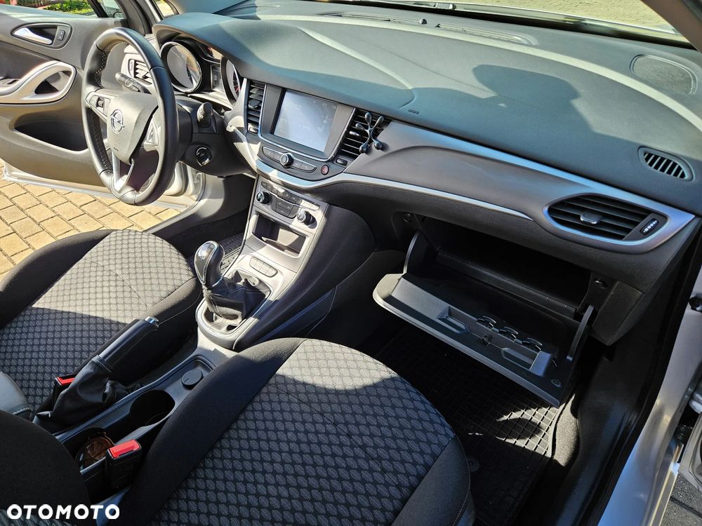 Opel Astra 1.4 T Enjoy - 32