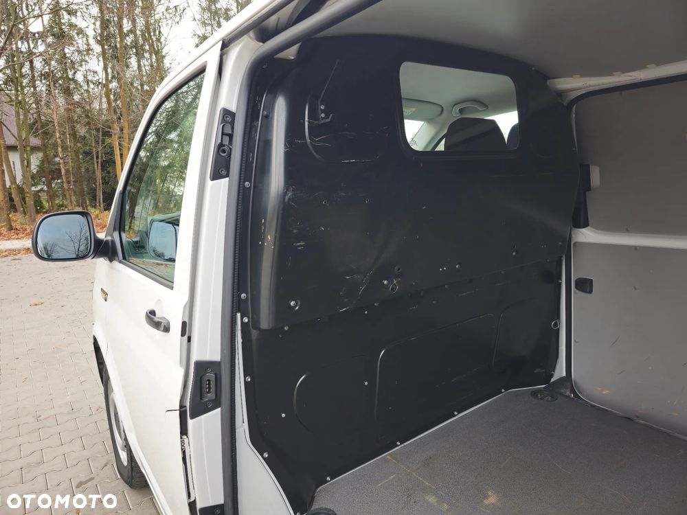 Volkswagen Transporter T6 - 32