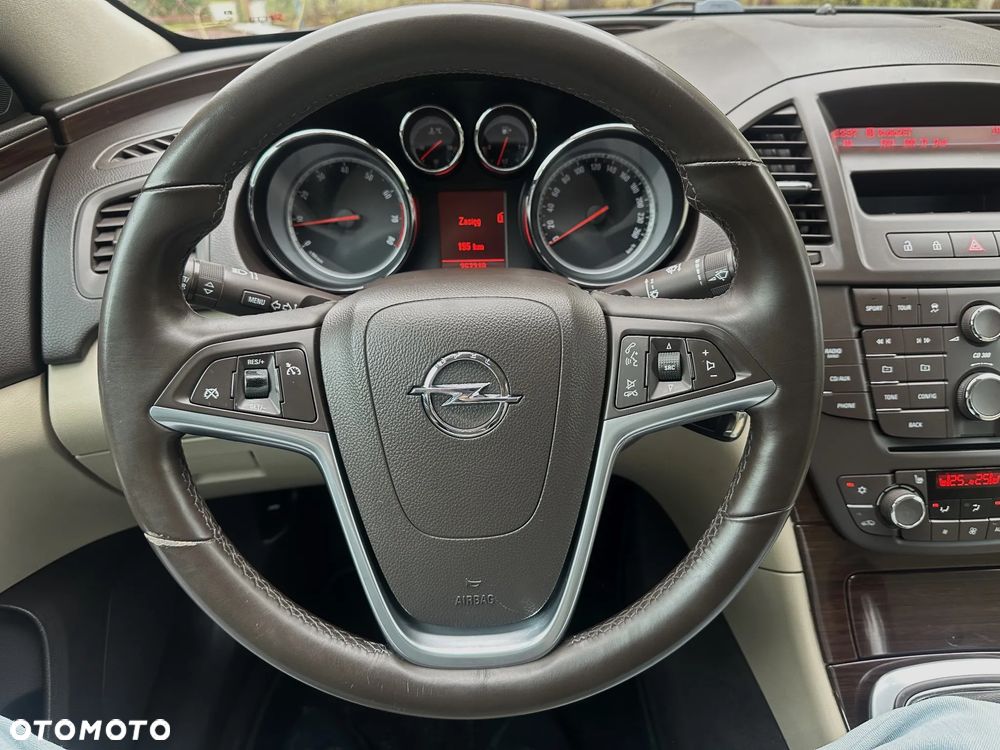 Opel Insignia - 15