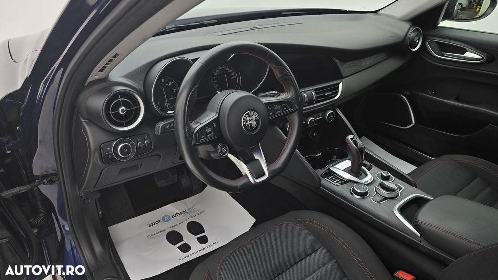 Alfa Romeo Giulia 2.0 Turbo RWD AT8 Super - 14