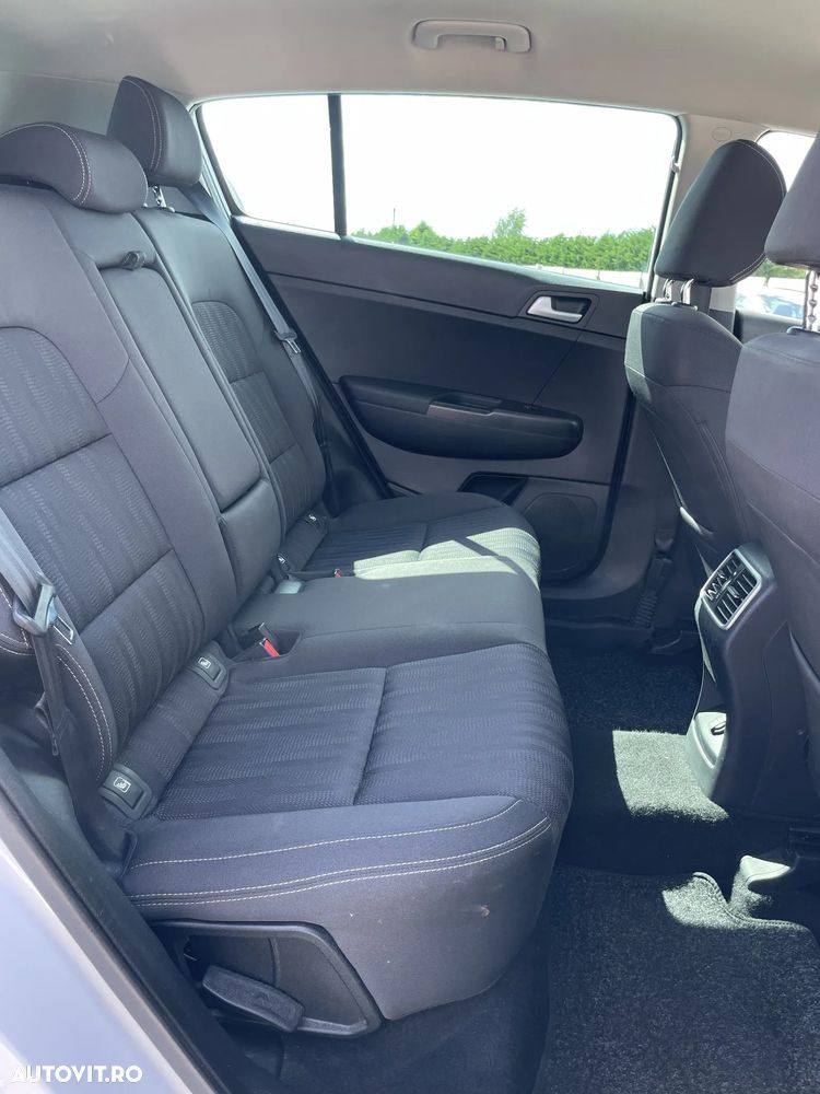 Kia Sportage 1.7 CRDI 2WD Edition 7 - 10