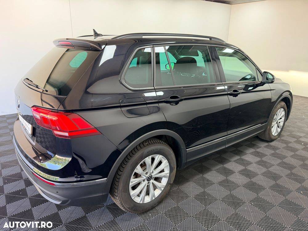 Volkswagen Tiguan 2.0 TDI DSG Life - 30