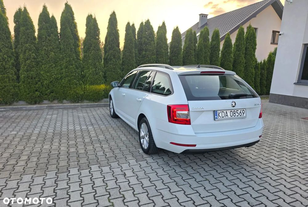 Skoda Octavia 1.6 TDI Style - 17