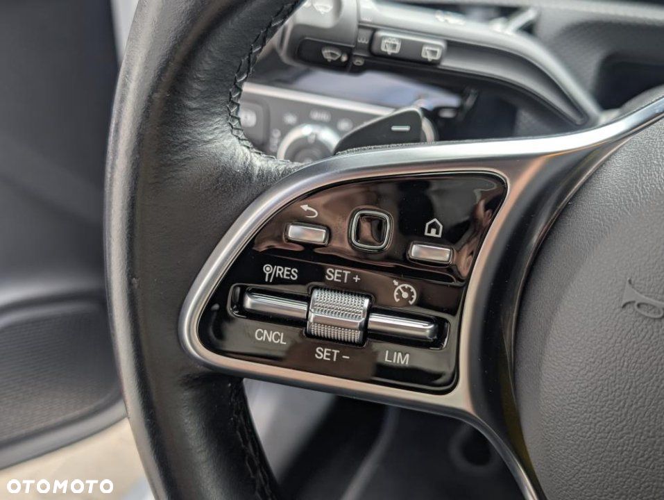 Mercedes-Benz CLA - 13
