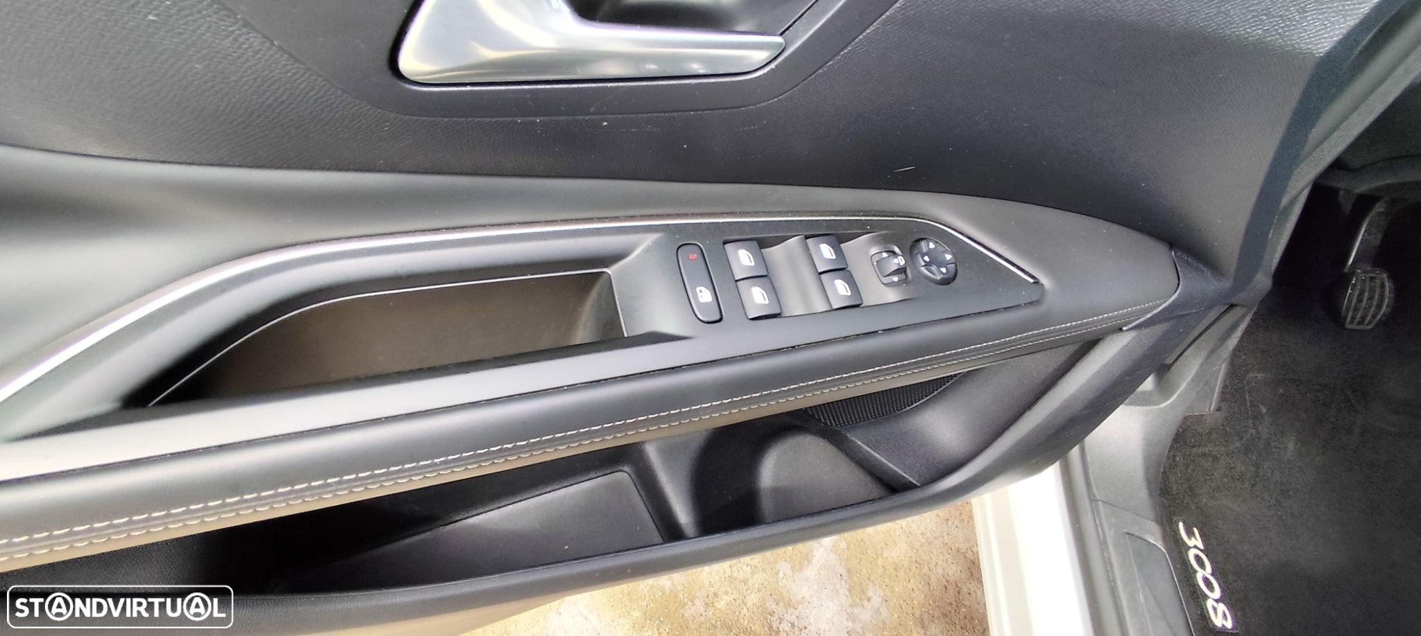 Peugeot 3008 1.5 BlueHDi Allure - 25