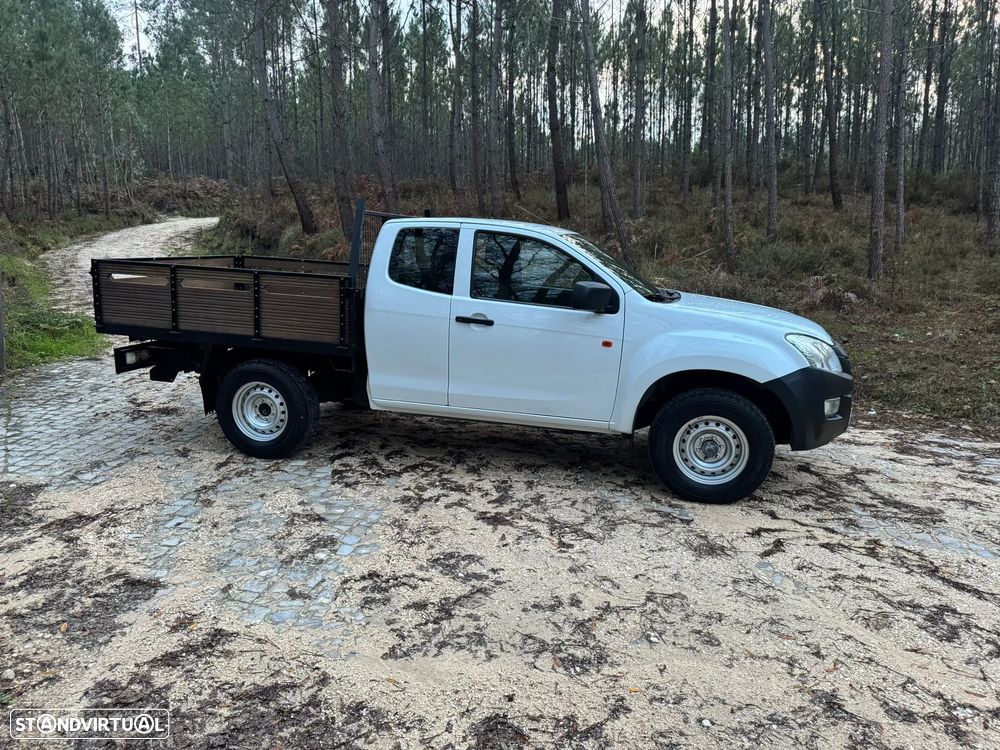 Isuzu D-Max - 10