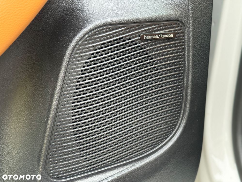 Chrysler Pacifica - 18