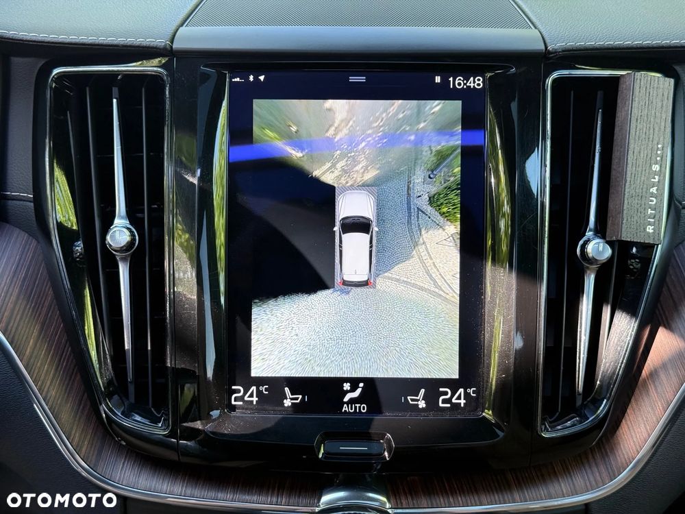 Volvo XC 60 D5 AWD Inscription - 24