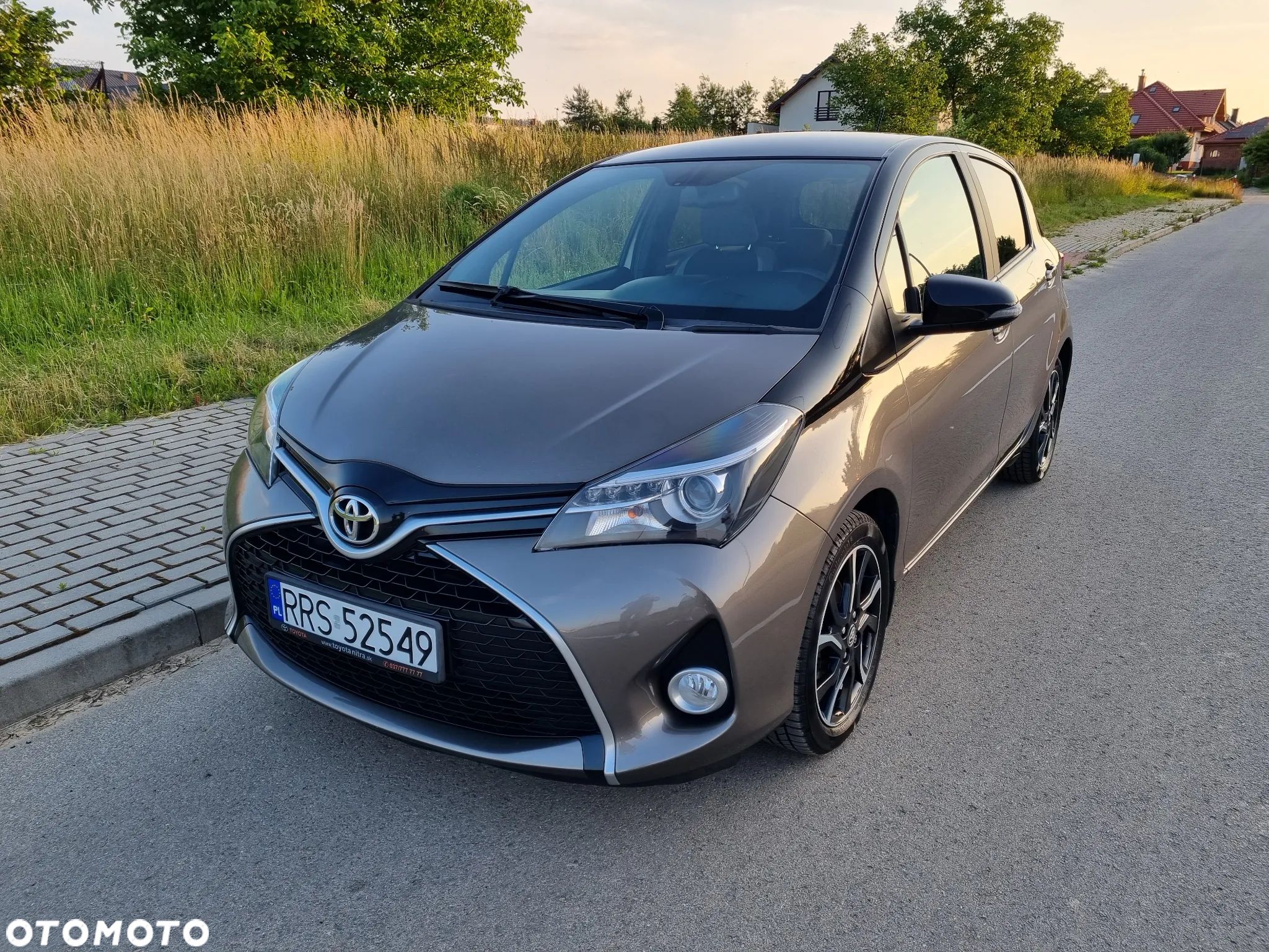 Toyota Yaris 1.33 Selection Platinum - 1