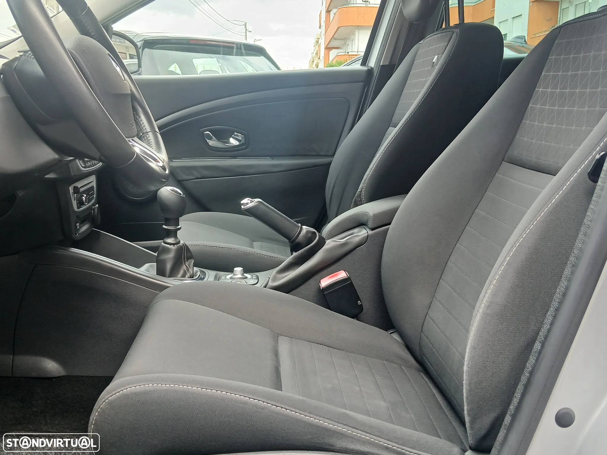 Renault Mégane Sport Tourer 1.5 dCi Limited SS - 12