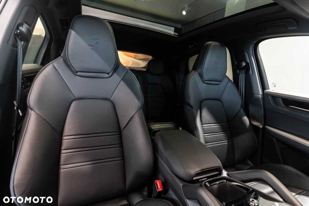 Porsche Cayenne Black Edition - 17
