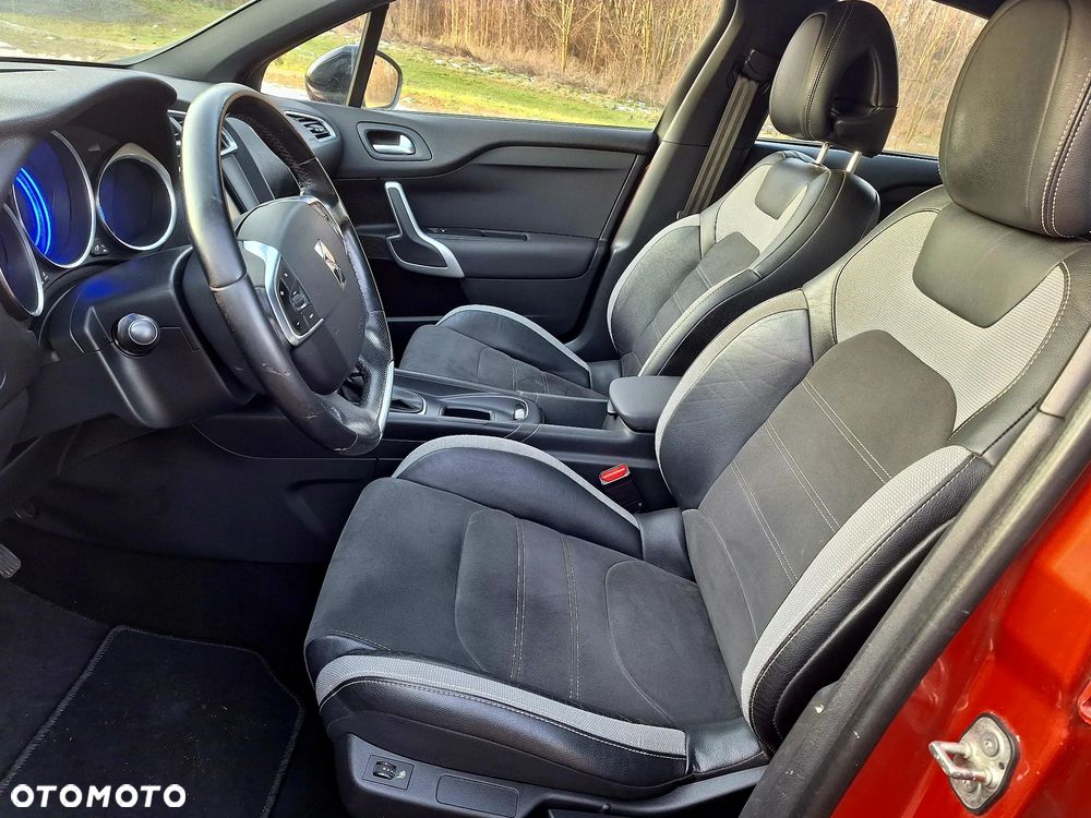 Citroën DS4 1.6 e-HDi SoChic MCP - 11