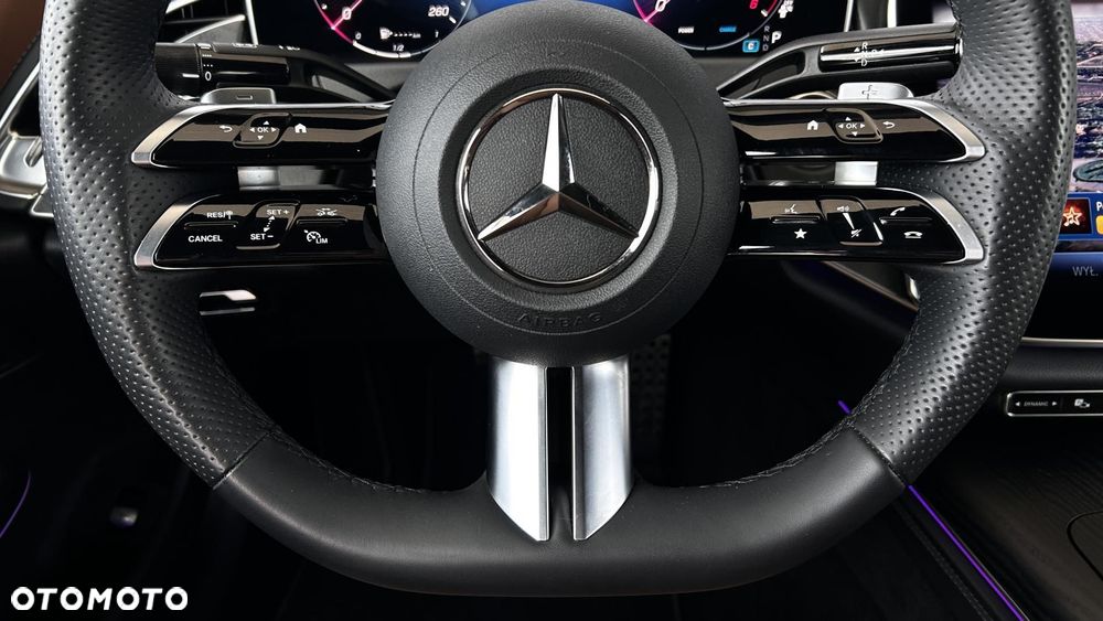 Mercedes-Benz Klasa E 220 d mHEV 4-Matic AMG 9G-Tronic - 15