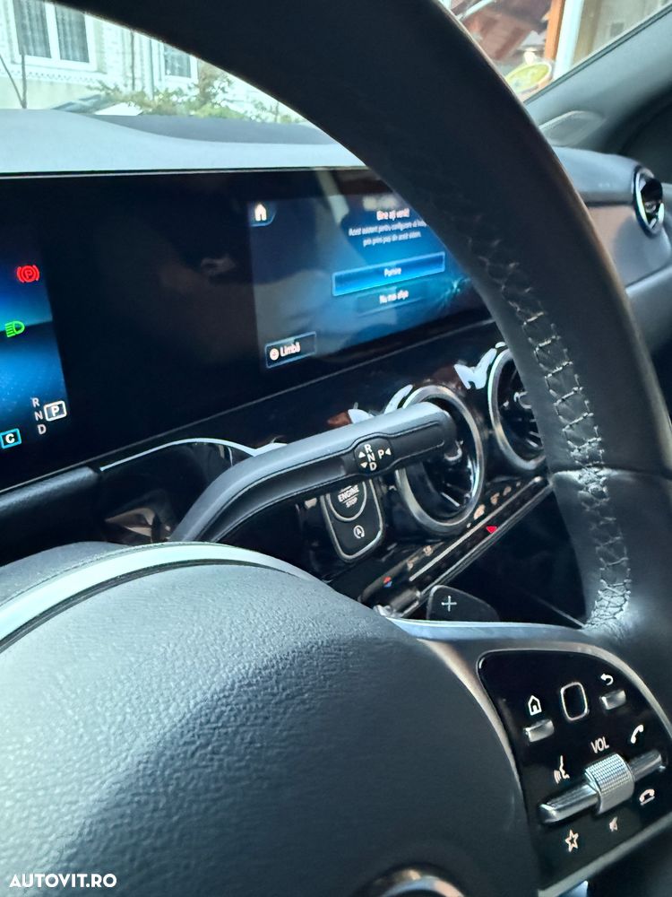Mercedes-Benz GLA - 23