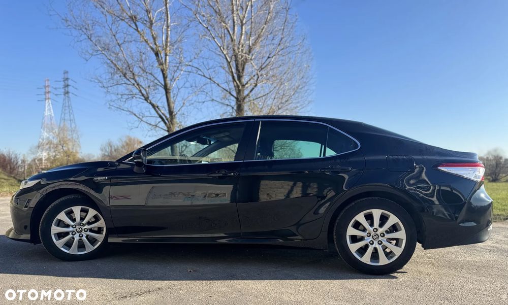 Toyota Camry 2.5 Hybrid Comfort CVT - 6