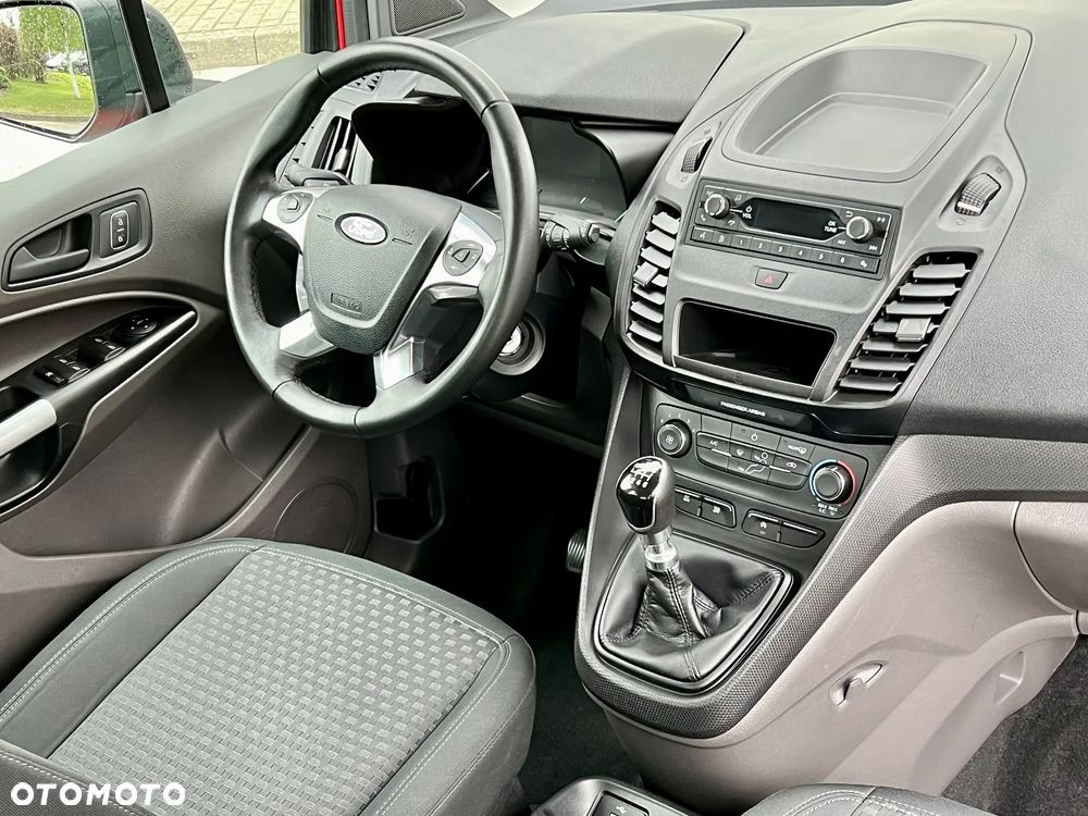 Ford Tourneo Connect 1.5 TDCi Start-Stop Titanium - 25