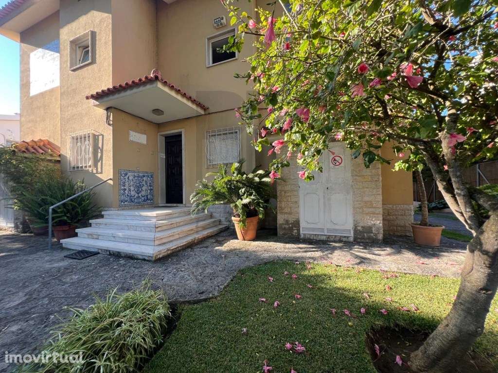 Duplex T3 - São Pedro do Estoril - Grande imagem: 2/39